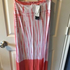 Women's Kensie Tye Dye Maxi Skirt Size M NWT
